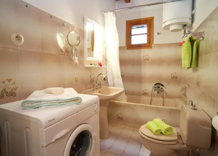 Holiday home Alex & Ada's Dream House In Fiscardo *